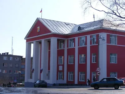 В Мурманской области выделили более 4 млн рублей на ремонт фасада администрации Кировска