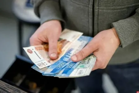 Хорошая новость: в России в октябре повысят зарплаты — кого коснется индексация и станет ли жить лучше