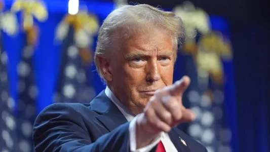 Не прошло и суток после переговоров в Москве: Трамп требует немедленной встречи с Путиным — с Украиной надо что-то делать