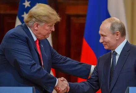Путин и Трамп встретятся 15 августа: Ушаков объяснил, почему лидеры стран обсудят урегулирование украинского конфликта именно на Аляске
