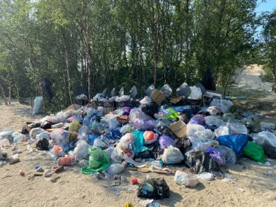 Более 60 мешков мусора собрали добровольцы после отдыхающих в Мурманской области