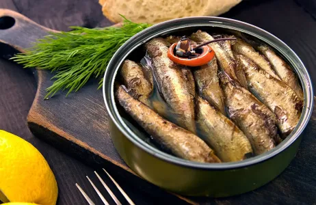 Вкусные шпроты имеют только одну маркировку — не перепутайте: иначе консервы полетят в помойку