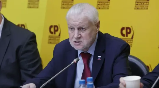 «Прекратите жить в виртуальной реальности»: депутат ГД Миронов жёстко прошёлся по очередному докладу Росстата — на бумаге зарплаты 100 тысяч, а люди выживают на 22