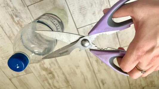 Простые самоделки для дома и дачи из пластиковых бутылок: справится любой — не мусор, а золотой запас