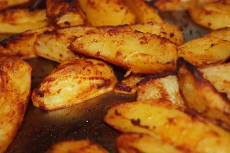 Ложка необычной добавки — и жареная картошка вкуснее любого блюда: не прилипает к сковороде — лучше приготовить побольше