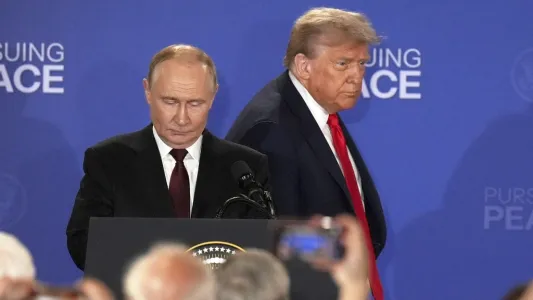 Что-то пошло не по плану: обед Путина и Трампа отменили после переговоров на Аляске