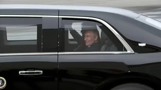 Экспромт на Аляске: поездка Путина и Трампа на одной машине к месту переговоров на военную базу была неожиданной