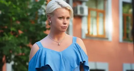 «Верю в бумеранг»: Евгению Осипову бросил муж, которого она увела из семьи