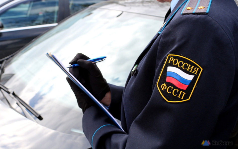Вместо конфискации машины должник заплатил деньгами