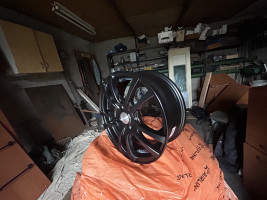 Объявление Продам Диски r15 4/100 абсолютно новые не разу не одевались на авто