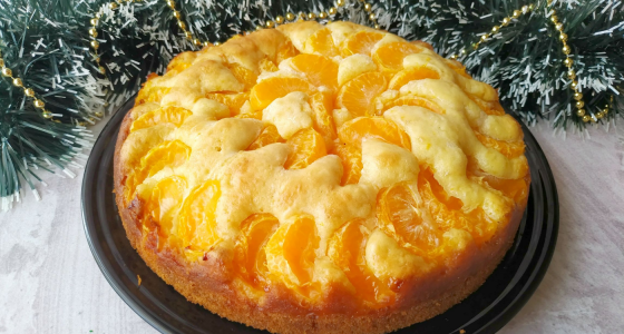 Берем 4 ингредиента и засекаем 15 минут: Праздничный пирог с мандаринами на Новый Год-2024 — Дракон отблагодарит