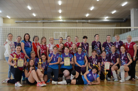 Турнир по волейболу «Северное сияние» завершился в Оленегорске: результаты и победители